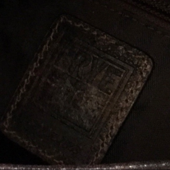 🔥SOLD🥳🤣 Studded ‘Deborah' Shoulder Bag👜 - Picture 7 of 8